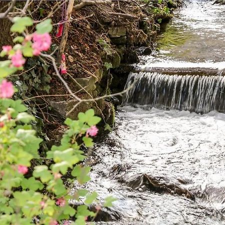 Babbling Brook Cottage Stony Middleton Exterior photo